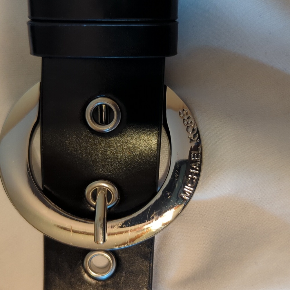 MICHAEL Michael Kors Black Belt with Silver Buckle - Picture 2 of 6